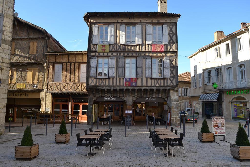 Cafe De France Bed & Breakfast Eauze ภายนอก รูปภาพ