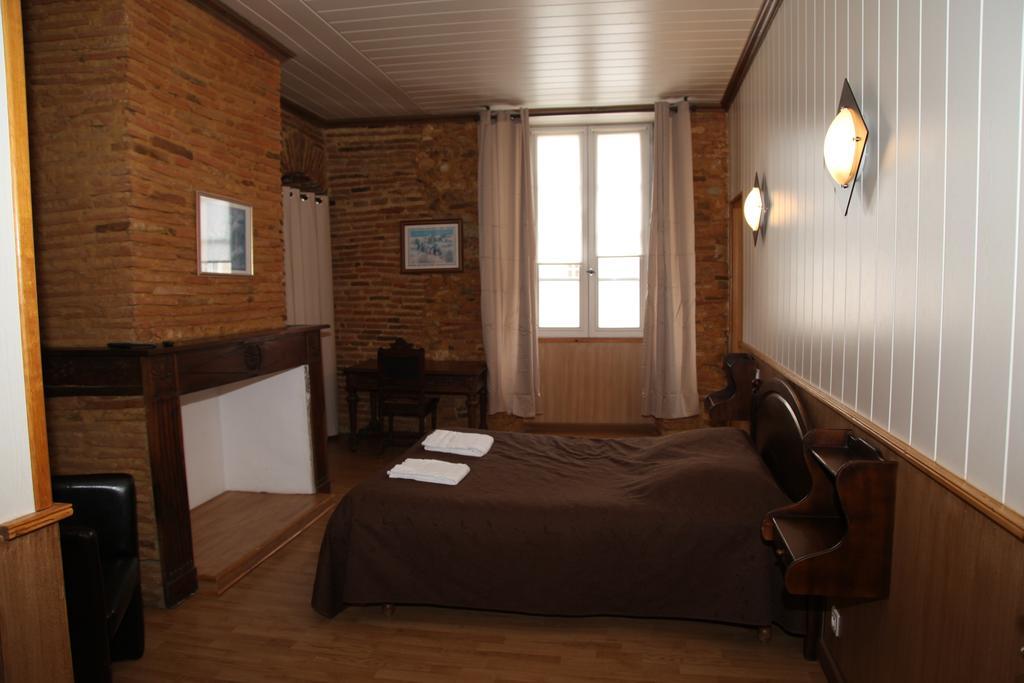 Cafe De France Bed & Breakfast Eauze ห้อง รูปภาพ